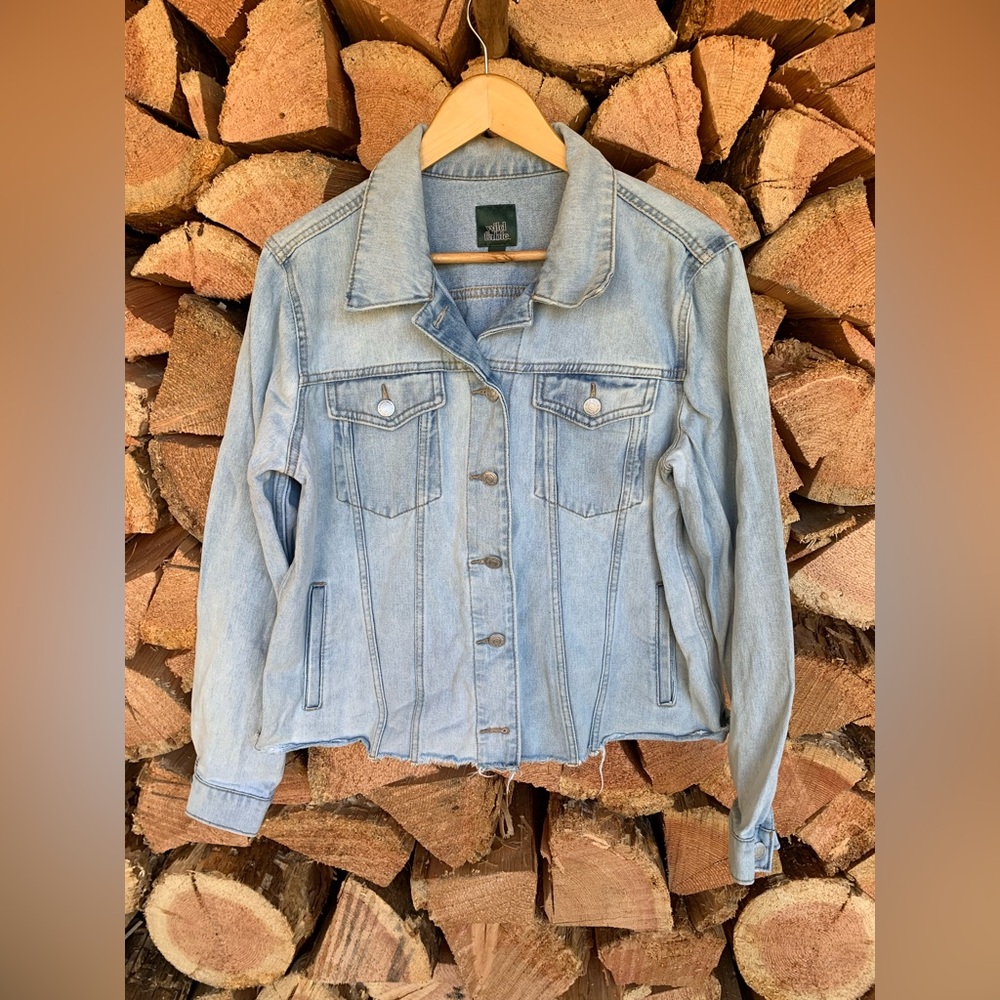 Women’s Large Frayed Cropped Light Blue Denim Jean Jacket Y2K Grunge 90’s 80’s